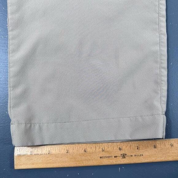 Under Armour Golf Pants Mens 32x32 Tan Khaki Chino Relaxed Performance Stretch - Picture 5 of 8